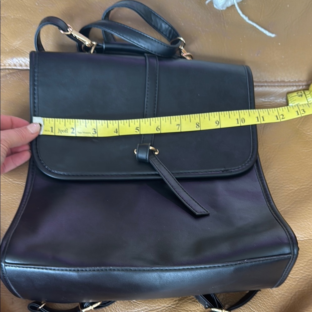 Black Leather Backpack/crossbody bag